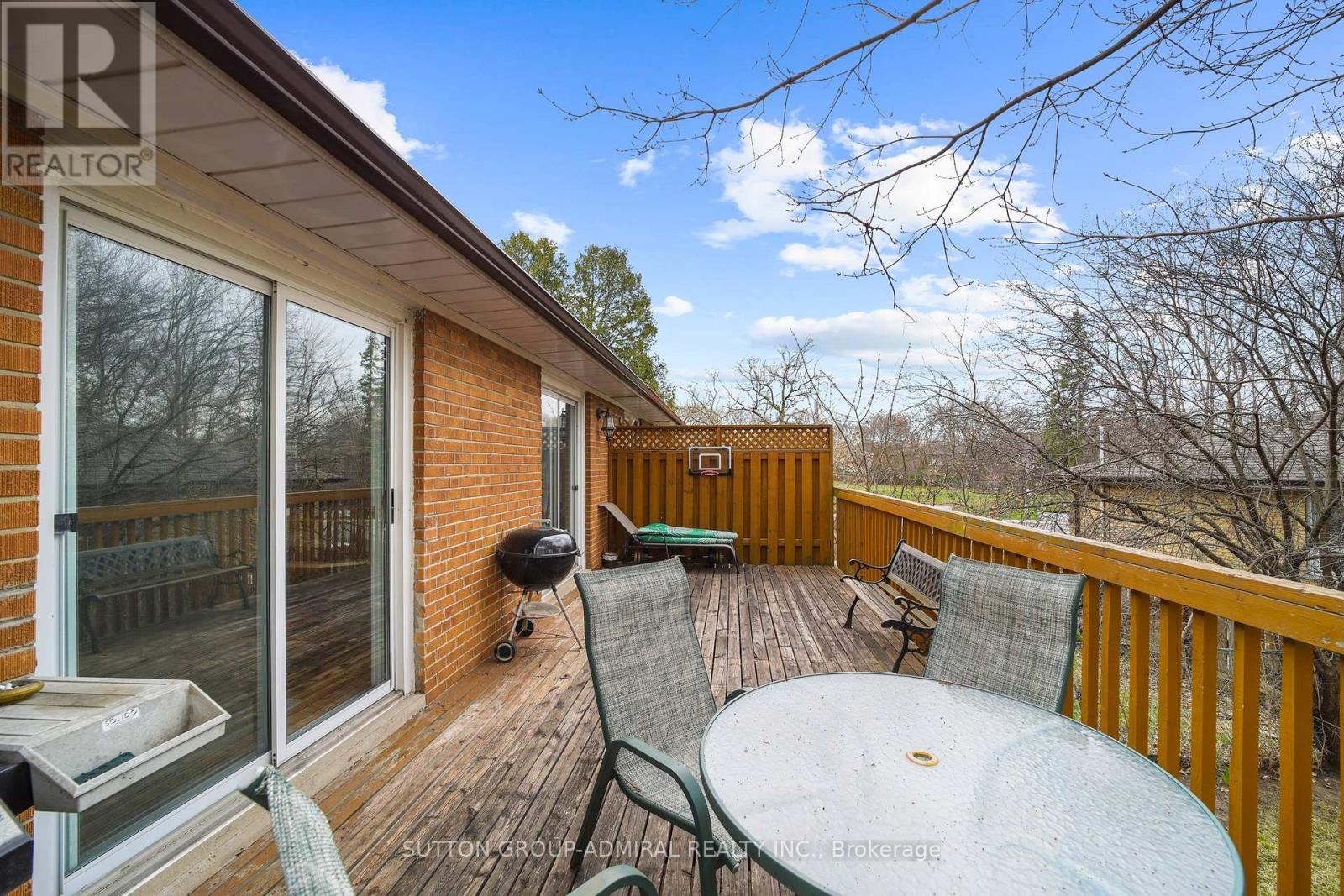 4 Carscadden Drive, Toronto, Ontario  M2R 2A7 - Photo 13 - C12191087