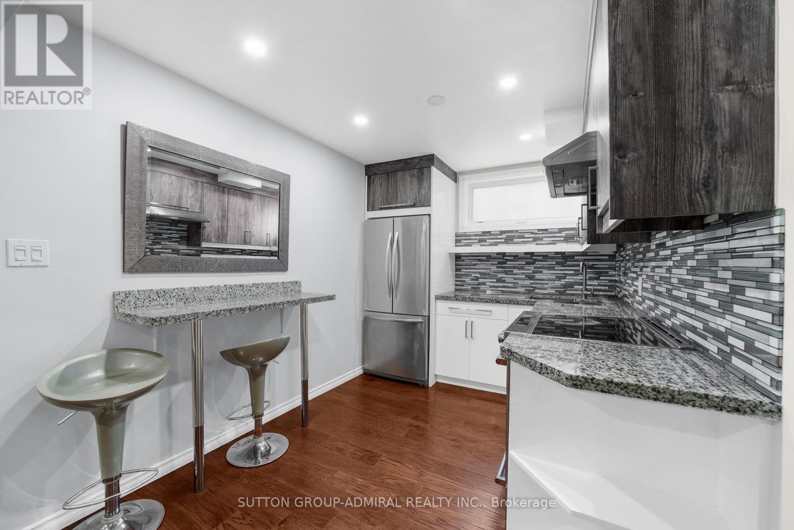 4 Carscadden Drive, Toronto, Ontario  M2R 2A7 - Photo 16 - C12191087
