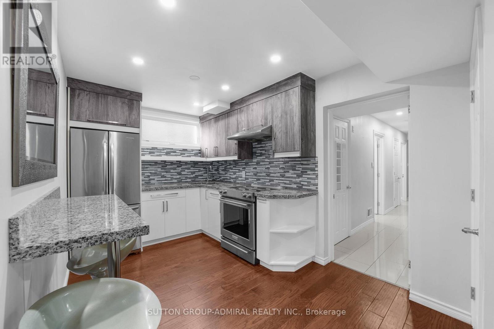 4 Carscadden Drive, Toronto, Ontario  M2R 2A7 - Photo 17 - C12191087