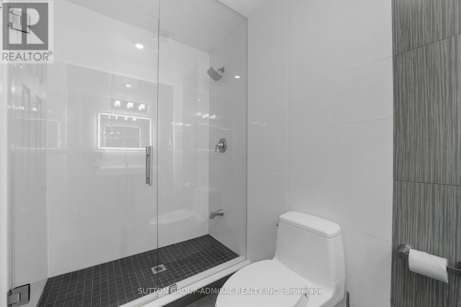 4 Carscadden Drive, Toronto, Ontario  M2R 2A7 - Photo 22 - C12191087