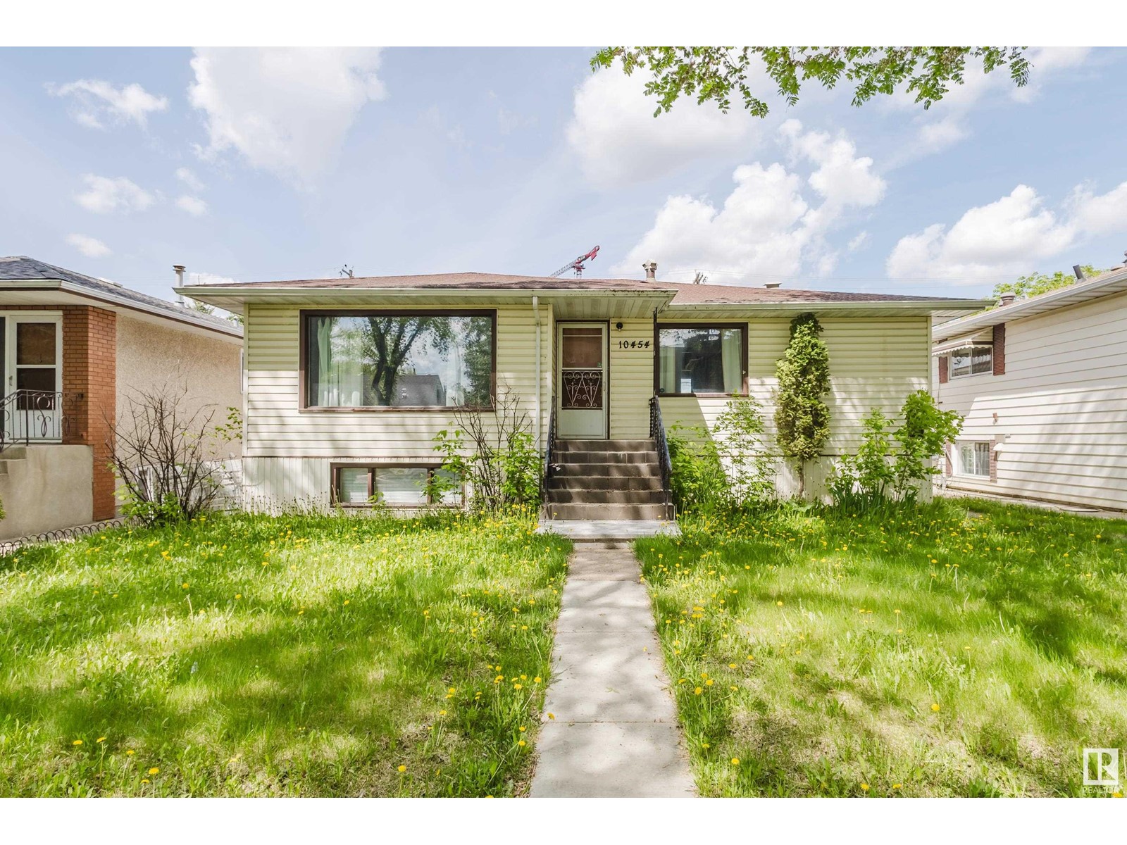 10454 78 Av Nw, Edmonton, Alberta  T6E 1P2 - Photo 1 - E4425802