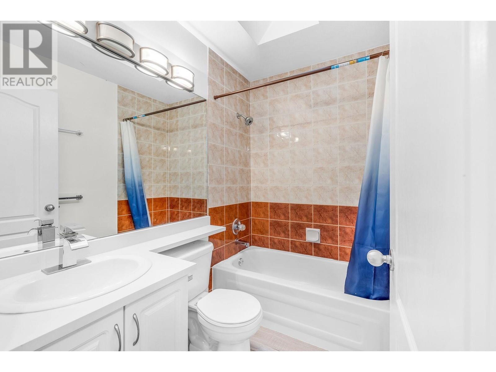 Listing Picture 21 of 25 : 22 22788 NORTON COURT, Richmond / 烈治文 - 魯藝地產 Yvonne Lu Group - MLS Medallion Club Member