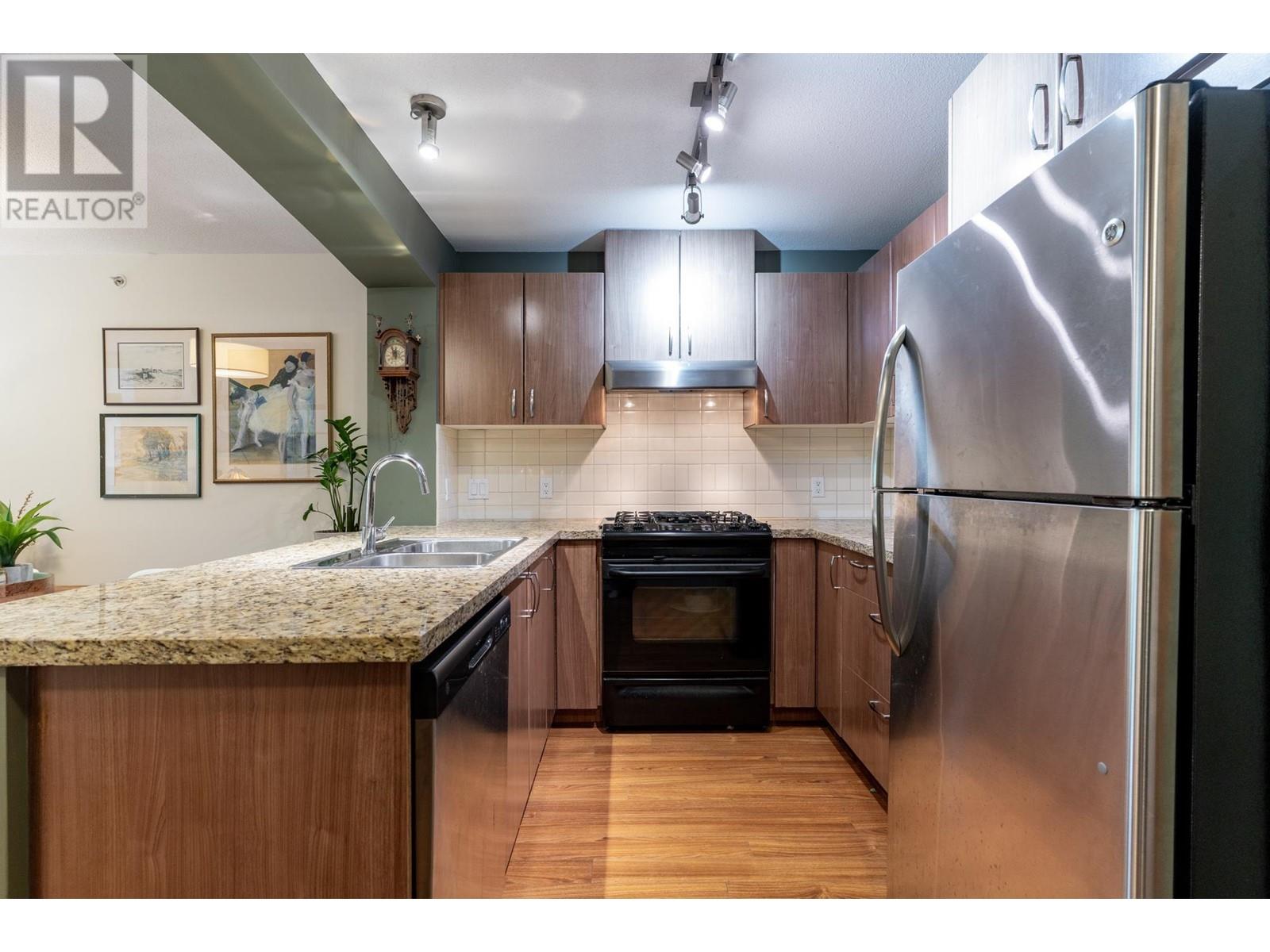411 3082 Dayanee Springs Boulevard, Coquitlam, British Columbia  V3E 0A3 - Photo 5 - R3010185