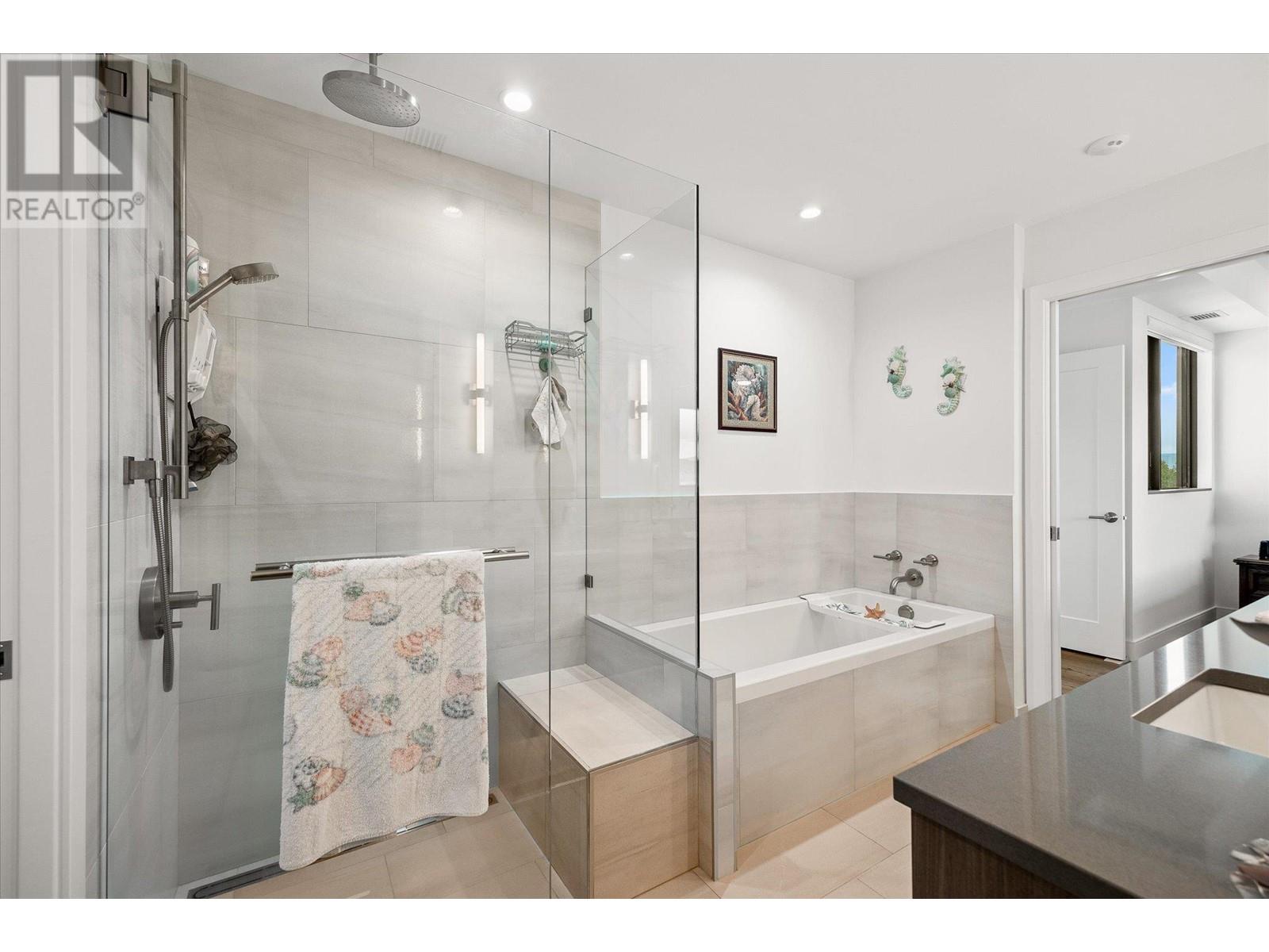 3000 Ariva Drive Unit# 3405, Kelowna, British Columbia  V1Z 0B3 - Photo 29 - 10349531