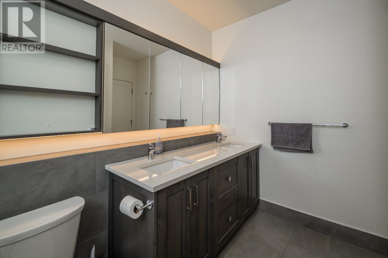 201 1087 6th Avenue, Prince George, British Columbia  V2L 0E5 - Photo 10 - R2978623