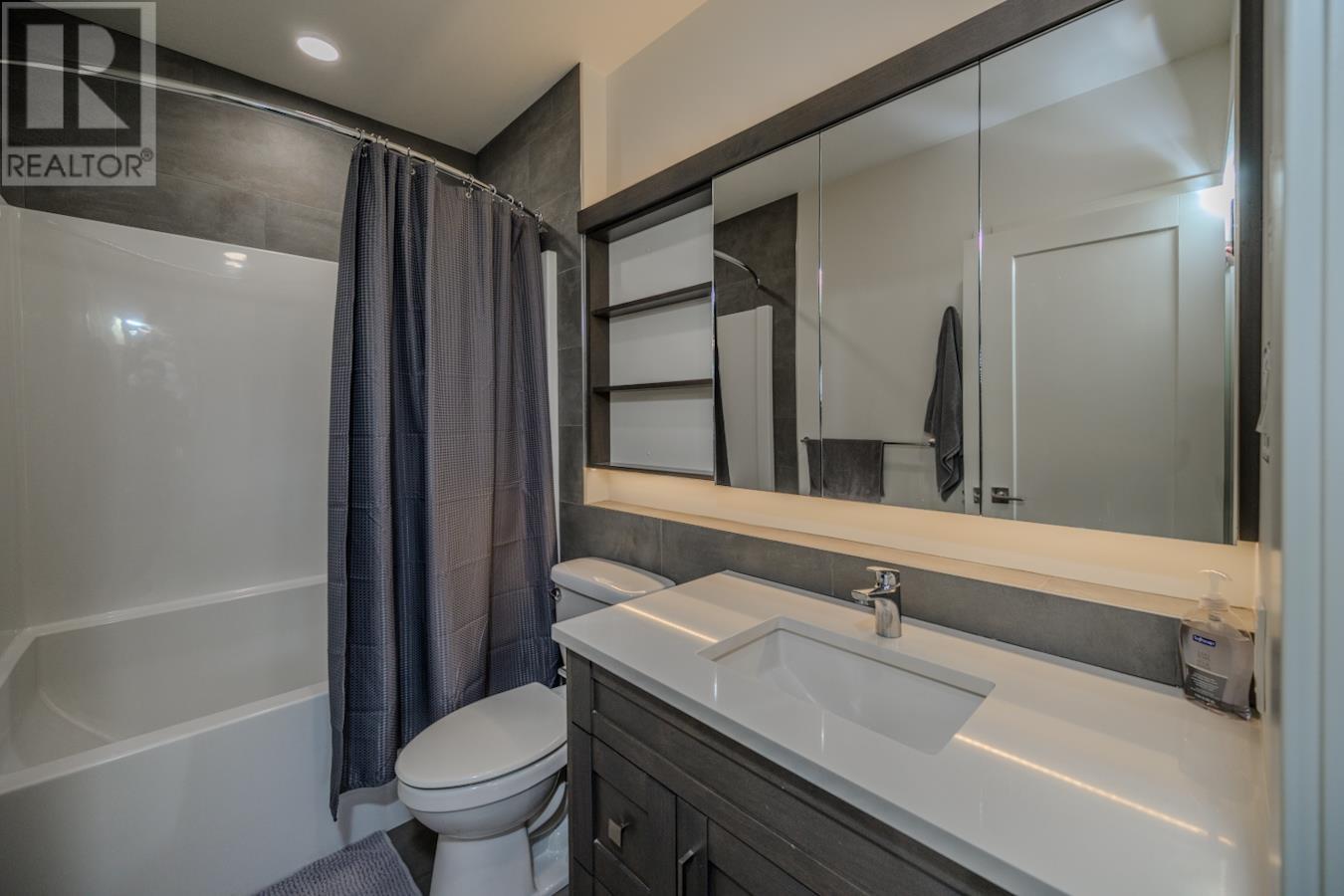 201 1087 6th Avenue, Prince George, British Columbia  V2L 0E5 - Photo 11 - R2978623