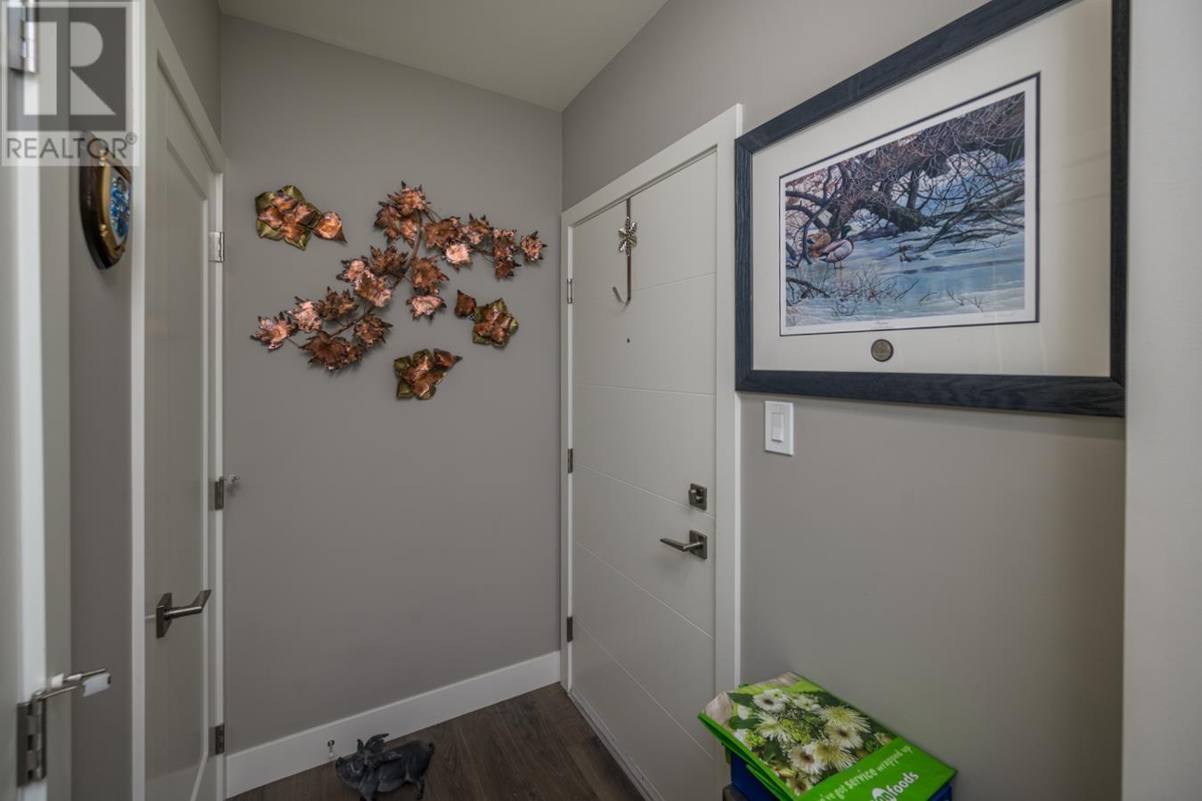 302 1087 6th Avenue, Prince George, British Columbia  V2L 0E5 - Photo 3 - R2949656