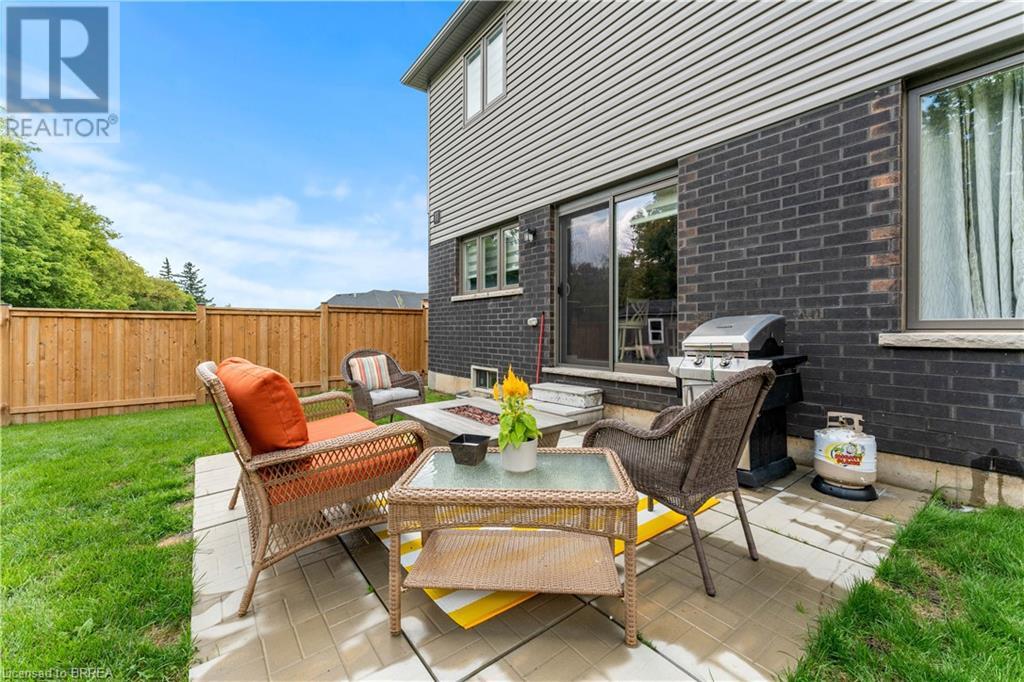 8 Lorne Card Drive, Paris, Ontario  N3L 0H8 - Photo 7 - 40736617