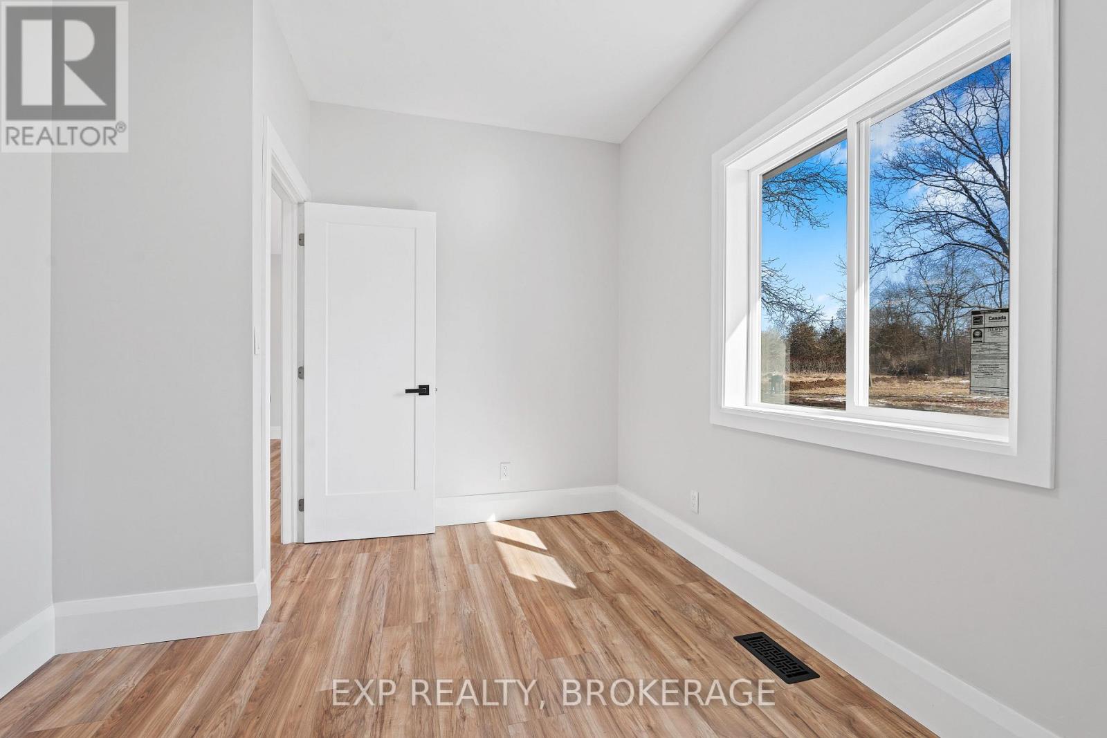 675 Millhaven Road, Loyalist (Lennox And Addington - South), Ontario  K0H 2H0 - Photo 24 - X12191127