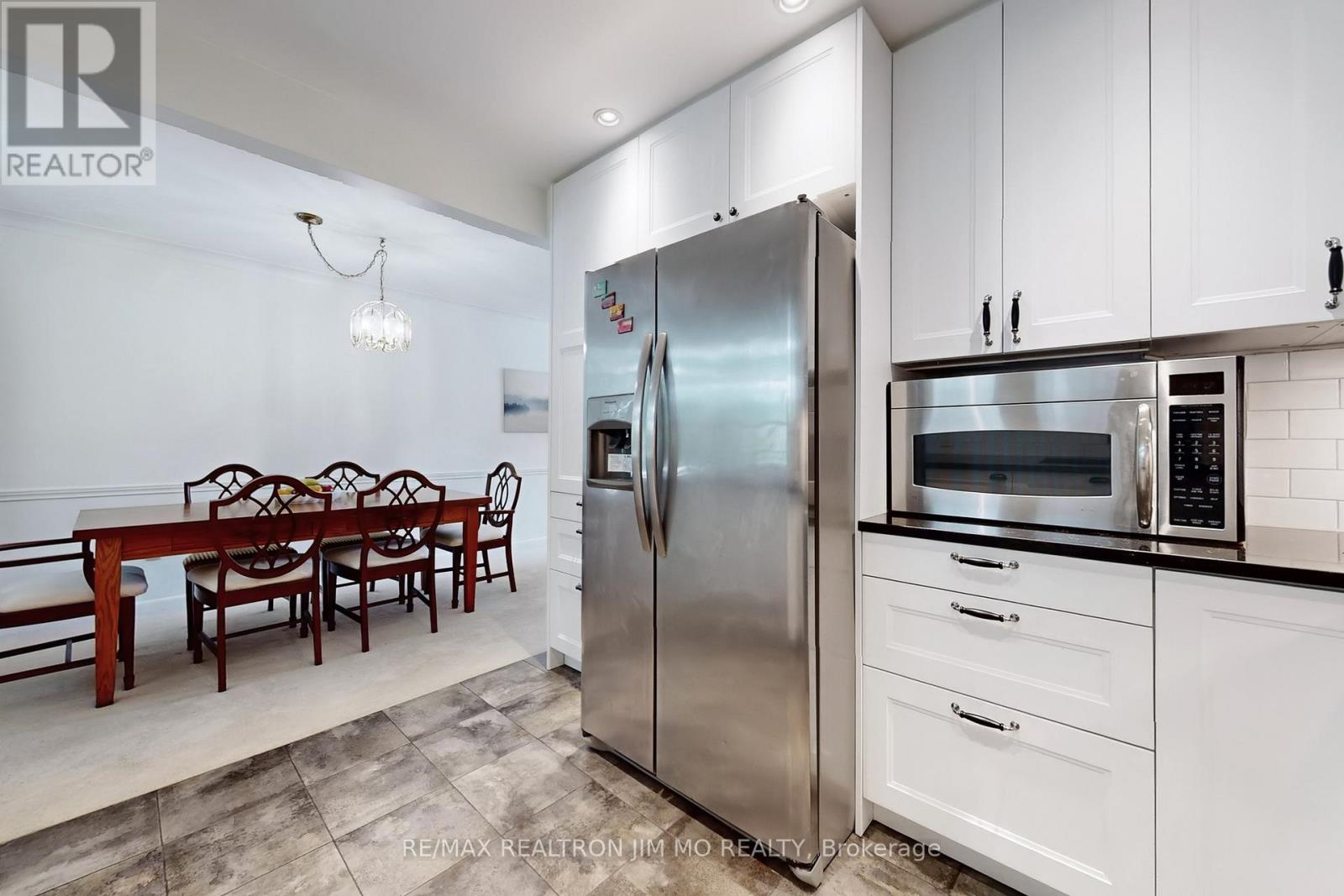 1 Amberdale Drive, Toronto, Ontario  M1P 4B9 - Photo 12 - E12191102