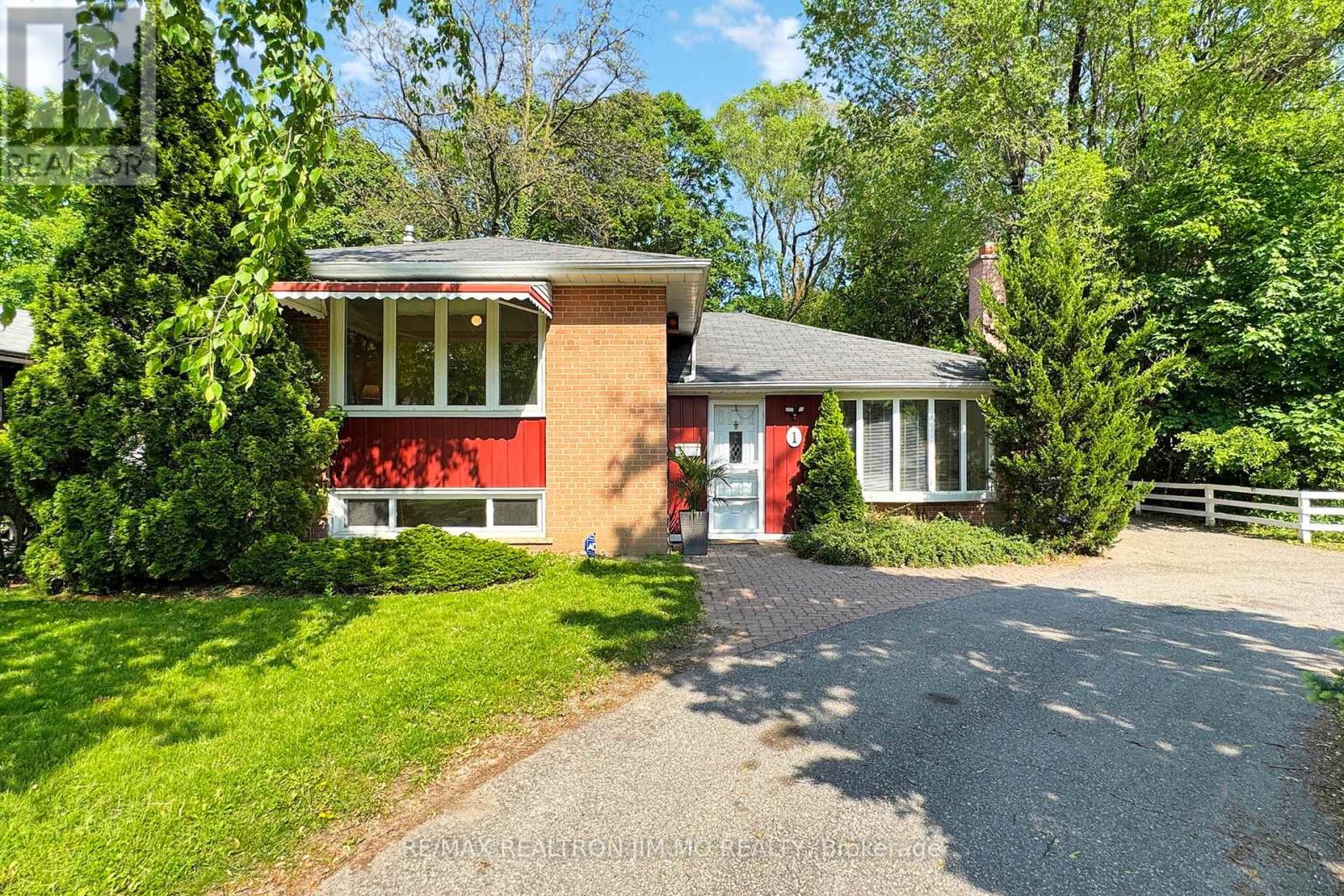 1 Amberdale Drive, Toronto, Ontario  M1P 4B9 - Photo 1 - E12191102
