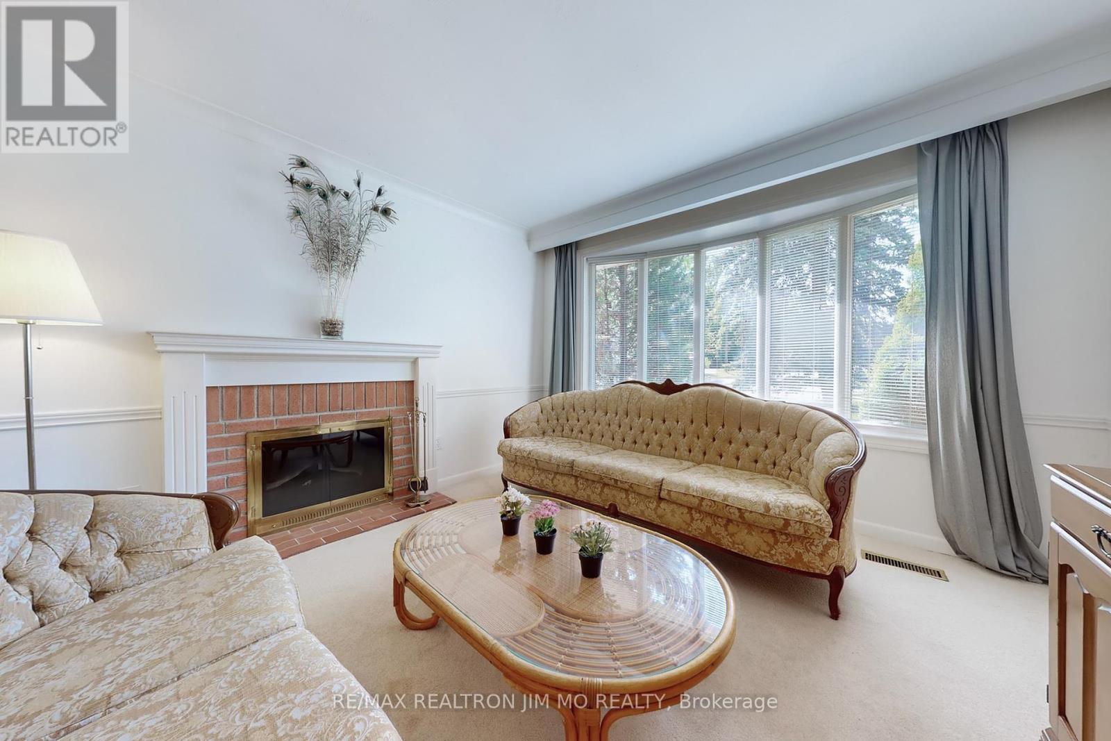 1 Amberdale Drive, Toronto, Ontario  M1P 4B9 - Photo 5 - E12191102