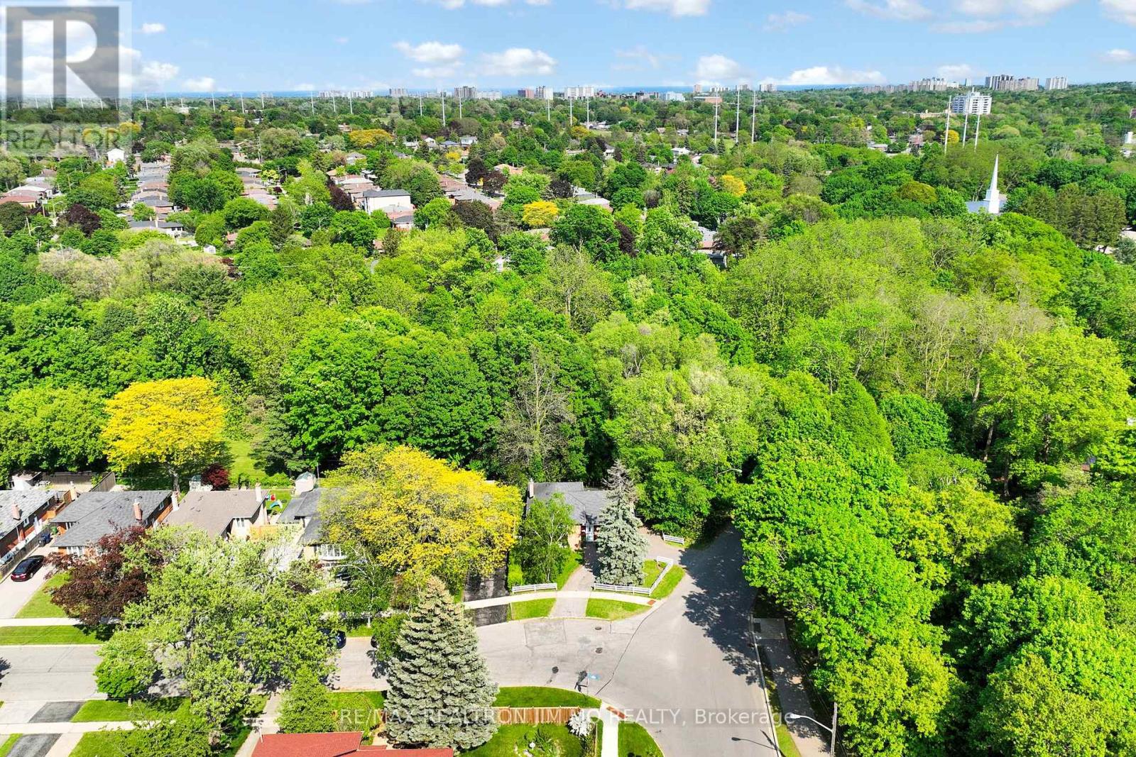 1 Amberdale Drive, Toronto, Ontario  M1P 4B9 - Photo 33 - E12191102