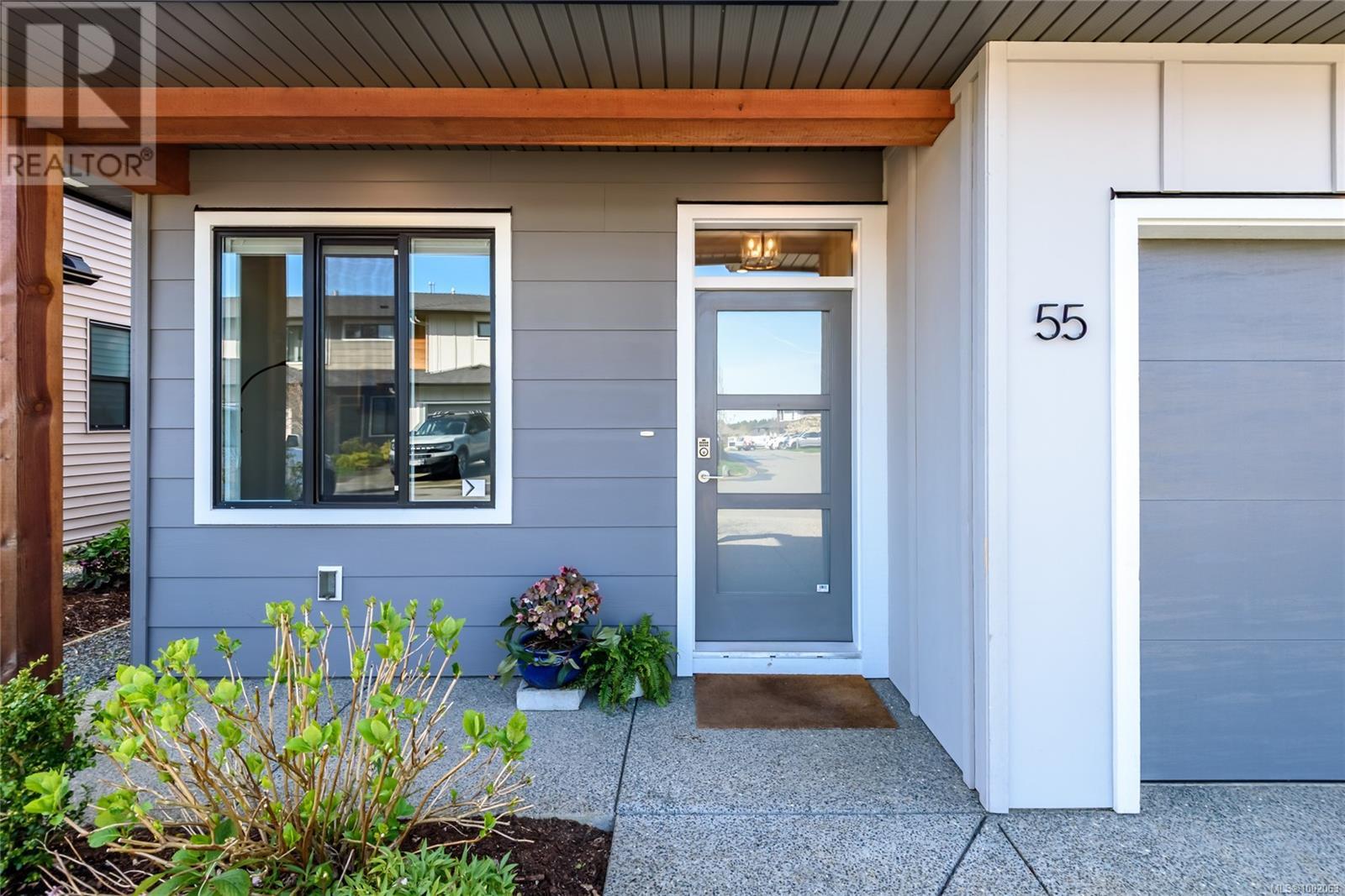 55 2607 Kendal Ave, Cumberland, British Columbia  V0R 1S0 - Photo 2 - 1002063