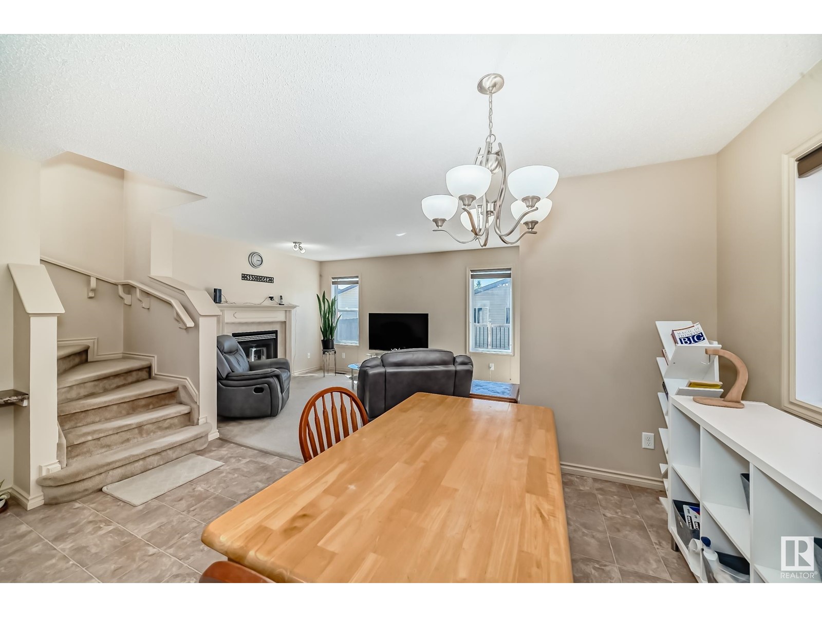 7715 Schmid Cr Nw, Edmonton, Alberta  T6R 0K6 - Photo 15 - E4440022