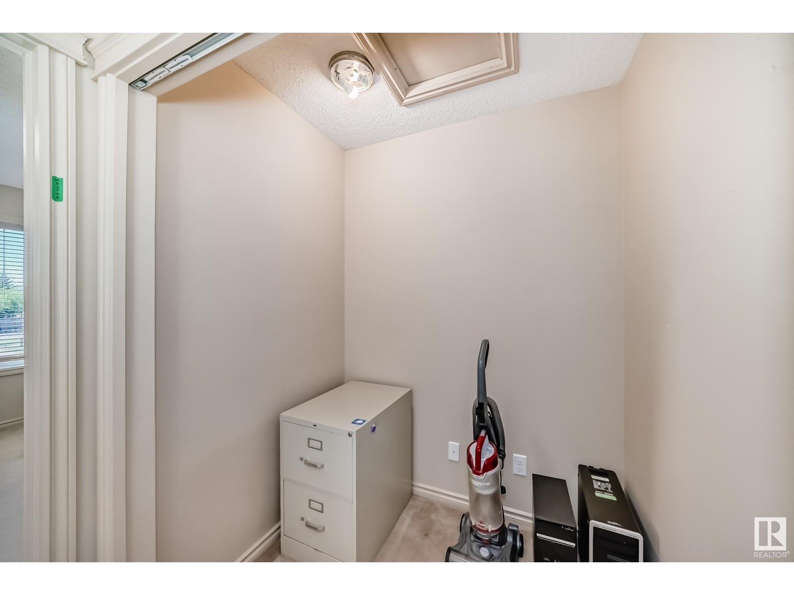 7715 Schmid Cr Nw, Edmonton, Alberta  T6R 0K6 - Photo 29 - E4440022