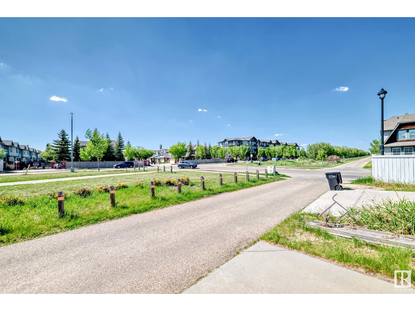 7715 Schmid Cr Nw, Edmonton, Alberta  T6R 0K6 - Photo 9 - E4440022