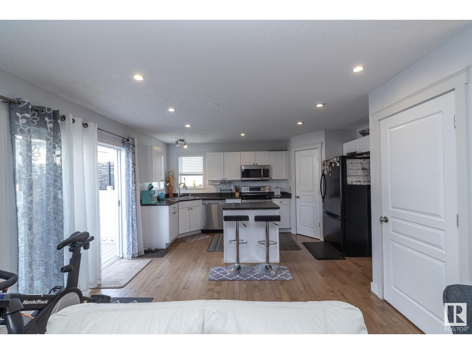9259 212 St Nw, Edmonton, Alberta  T5T 6Z2 - Photo 15 - E4440023