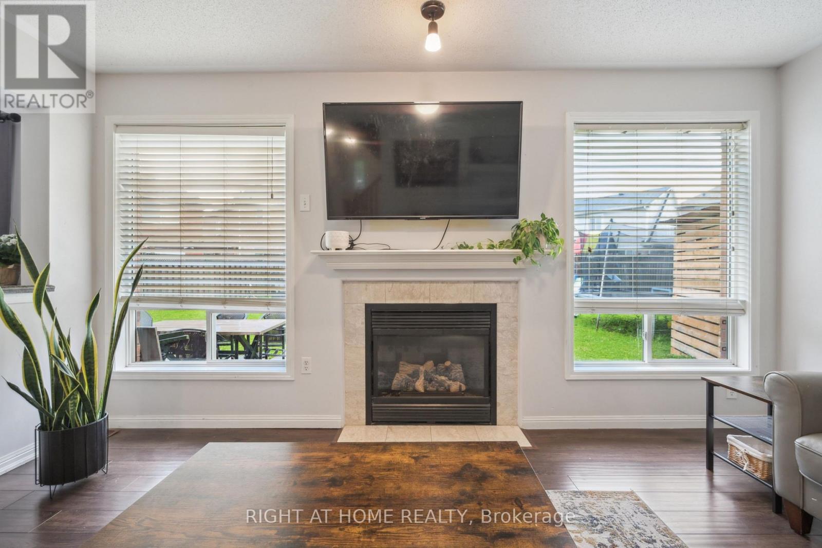 477 Farlow Crescent, Milton, Ontario  L9T 5M8 - Photo 10 - W12169440