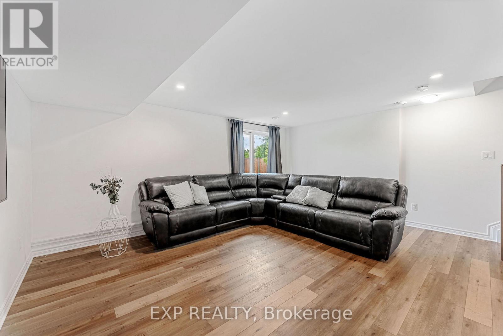 501 Enclave Lane, Clarence-Rockland, Ontario  K4K 0M8 - Photo 25 - X12191113