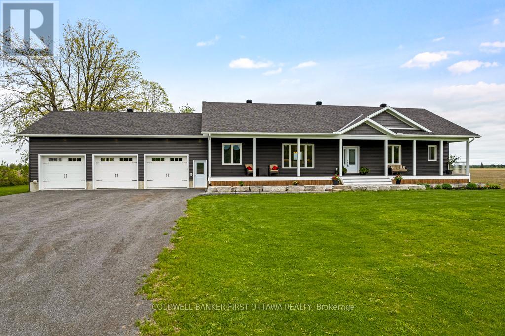 800 Waba Road, Mississippi Mills, Ontario  K0A 2X0 - Photo 33 - X12191140