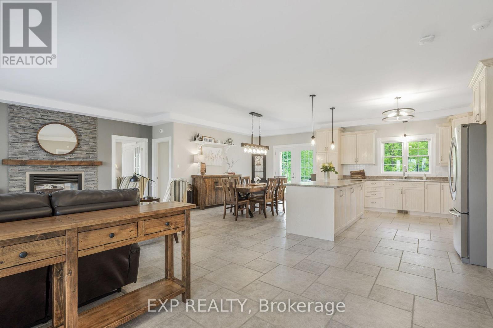 3057 Henrie Road, Clarence-Rockland, Ontario  K0A 3N0 - Photo 5 - X12191152