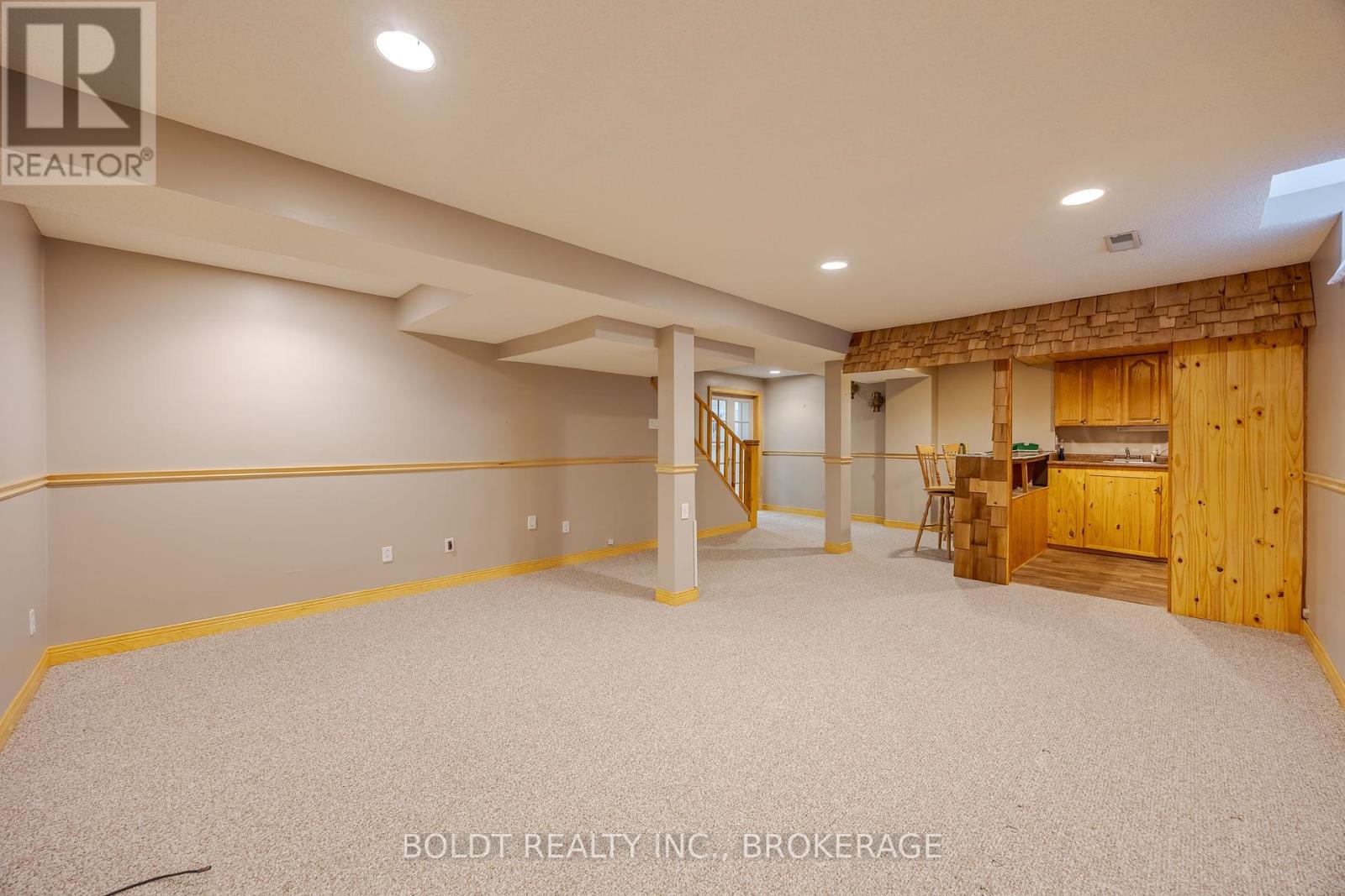 22 Westland Street, St. Catharines (Rykert/vansickle), Ontario  L2S 3T1 - Photo 32 - X12191142