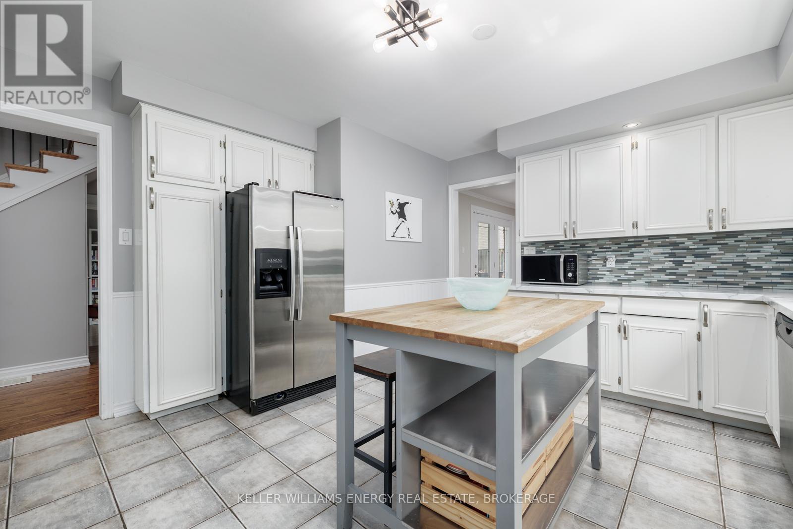 158 Chester Avenue, Hamilton, Ontario  L9C 2X1 - Photo 13 - X12191156