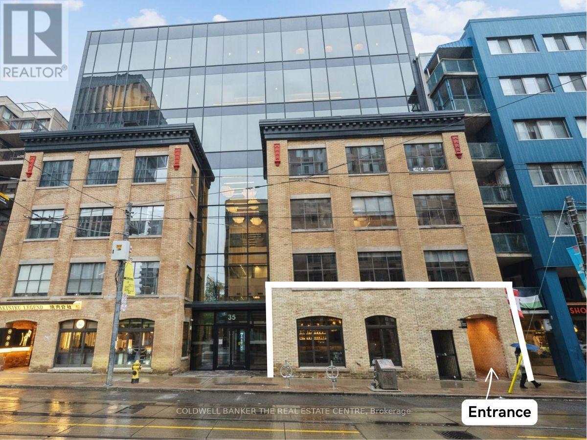 35 Mccaul Street, Toronto, Ontario  M5T 1V7 - Photo 2 - C12191108