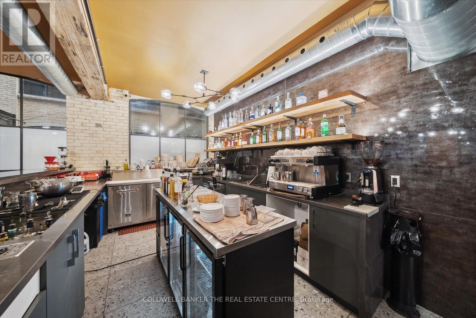 35 Mccaul Street, Toronto, Ontario  M5T 1V7 - Photo 20 - C12191108
