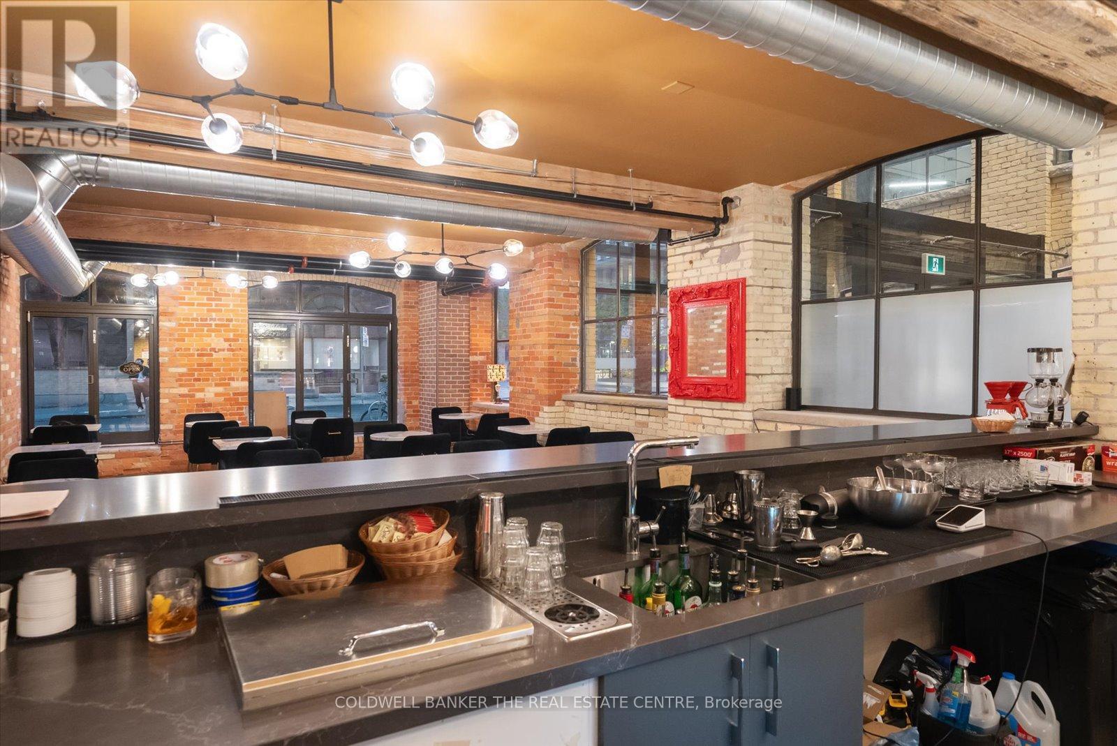 35 Mccaul Street, Toronto, Ontario  M5T 1V7 - Photo 22 - C12191108