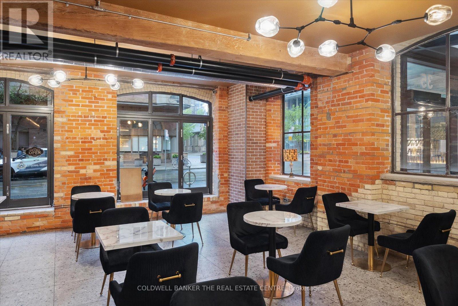 35 Mccaul Street, Toronto, Ontario  M5T 1V7 - Photo 3 - C12191108