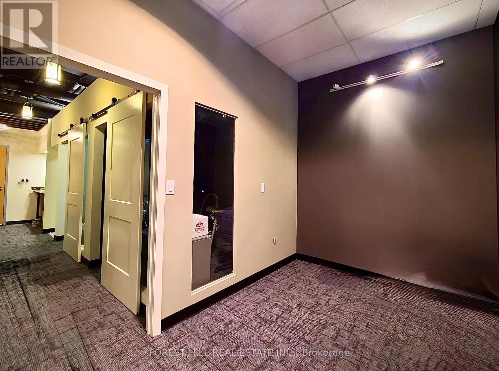313 - 15 Wellesley Street W, Toronto, Ontario  M4Y 0G7 - Photo 1 - C12191121