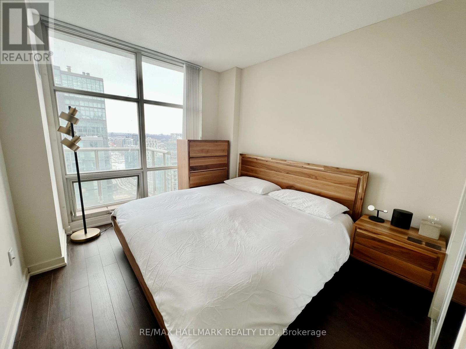 5302 - 35 Mariner Terrace, Toronto, Ontario  M5V 3V9 - Photo 16 - C12191136