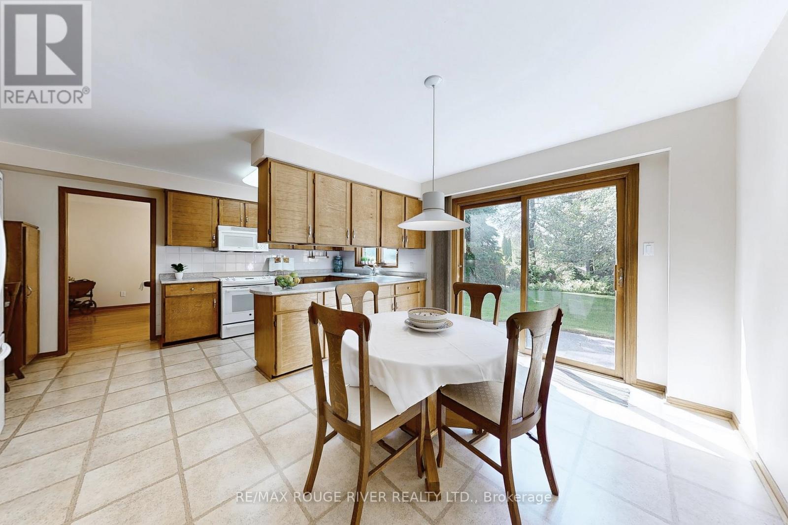 7 Whiteacres Avenue, Toronto (Centennial Scarborough), Ontario  M1C 3G3 - Photo 7 - E12191129