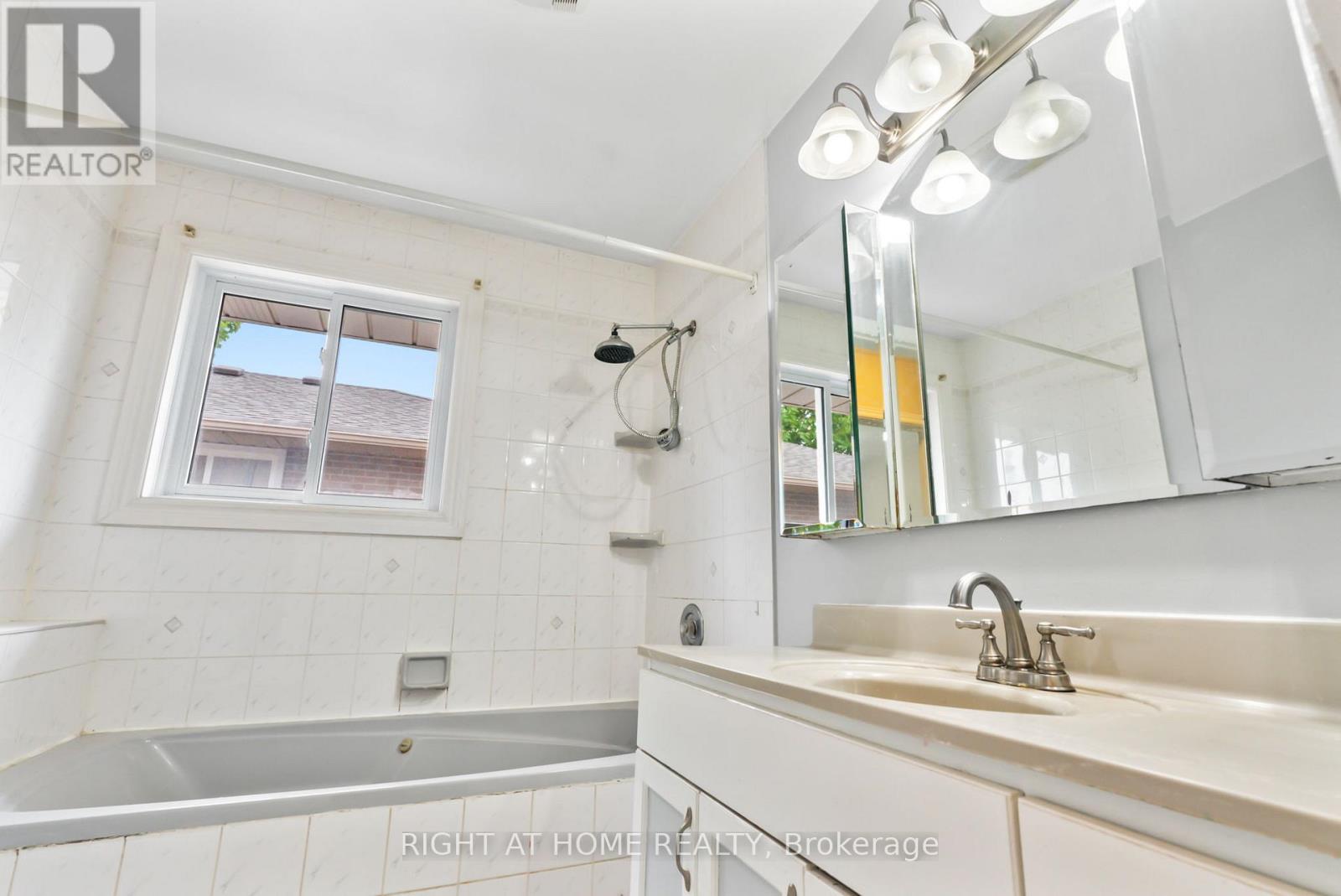 1511 Park Road S, Oshawa (Lakeview), Ontario  L1J 4K6 - Photo 16 - E12191130