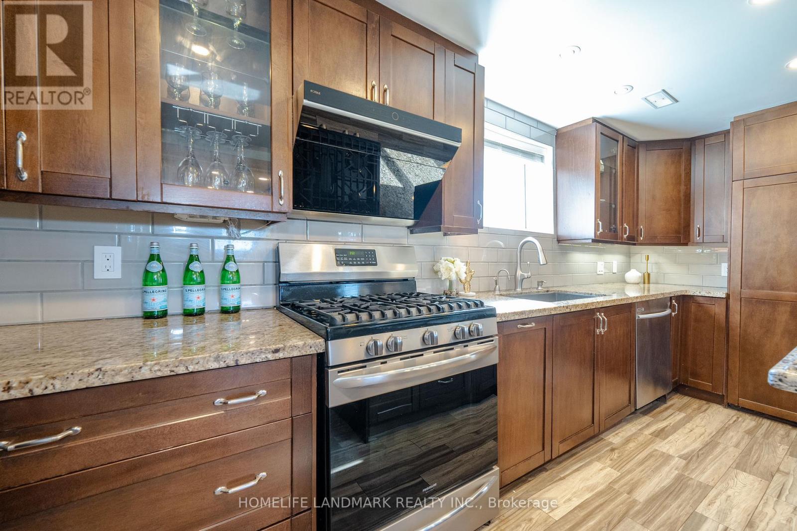 57 Riveredge Drive, Georgina, Ontario  L4P 2N8 - Photo 17 - N12191110