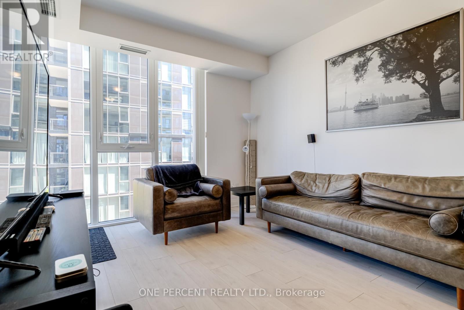 615 - 10 Gatineau Drive, Vaughan, Ontario  L4J 0L3 - Photo 13 - N12191134