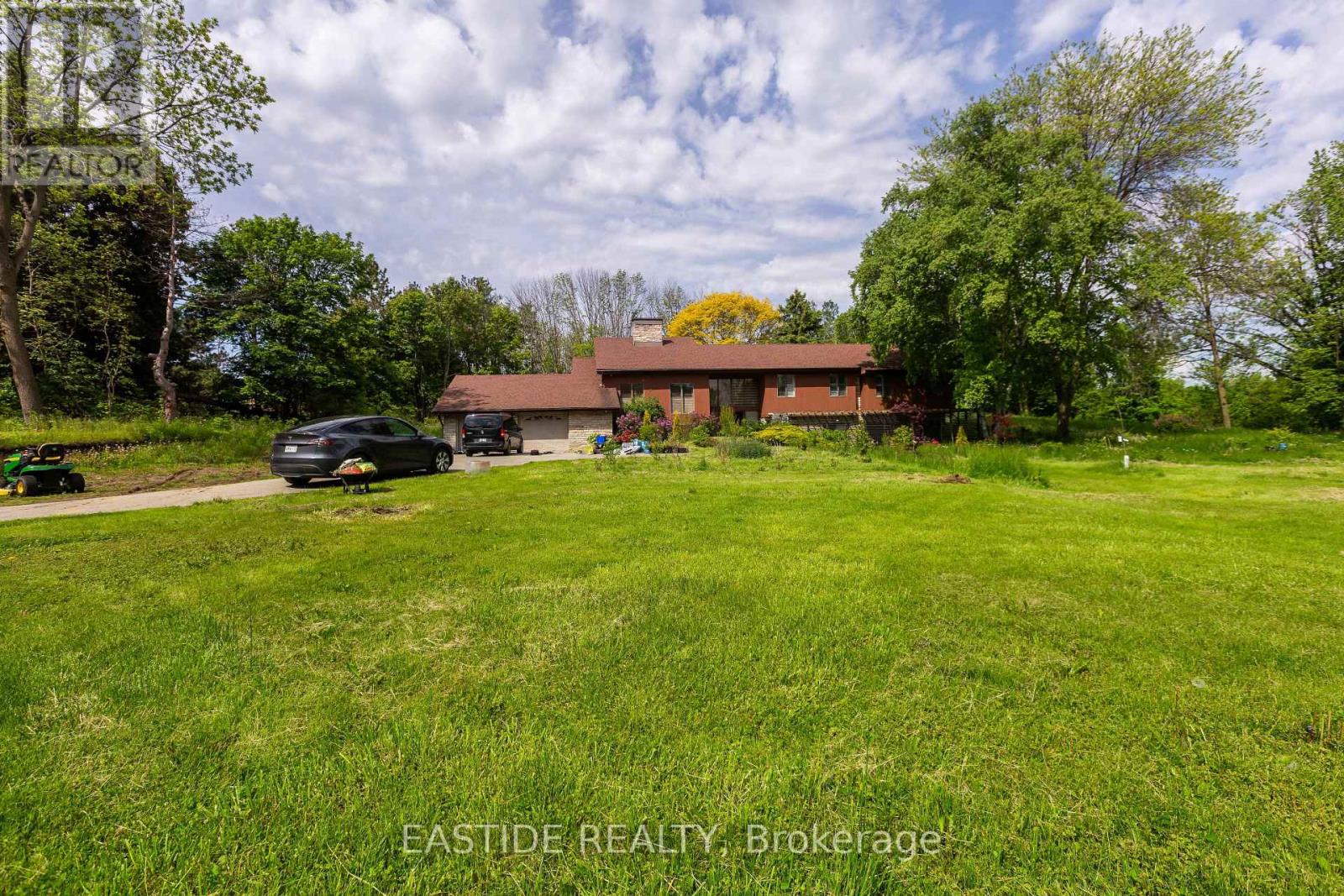 4395 4 SIDE ROAD, Burlington, Ontario
