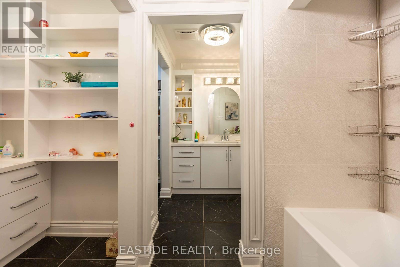 4395 4 Side Road, Burlington, Ontario  L7M 0S4 - Photo 21 - W12191128