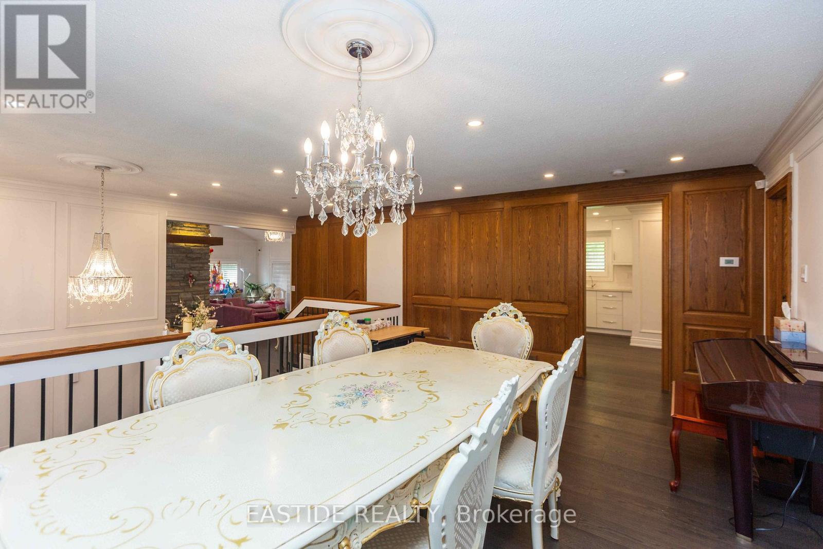 4395 4 Side Road, Burlington, Ontario  L7M 0S4 - Photo 8 - W12191128