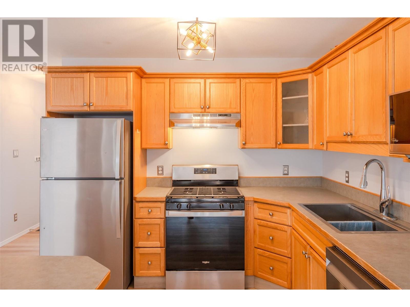 3462 South Main Street Unit# 10, Penticton, British Columbia  V2A 5J6 - Photo 12 - 10350553