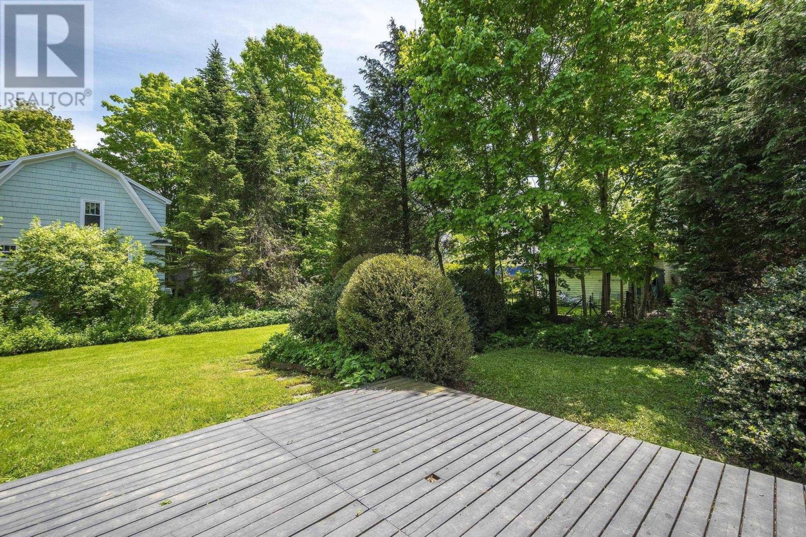 Property at 40 Crescent Avenue image 5