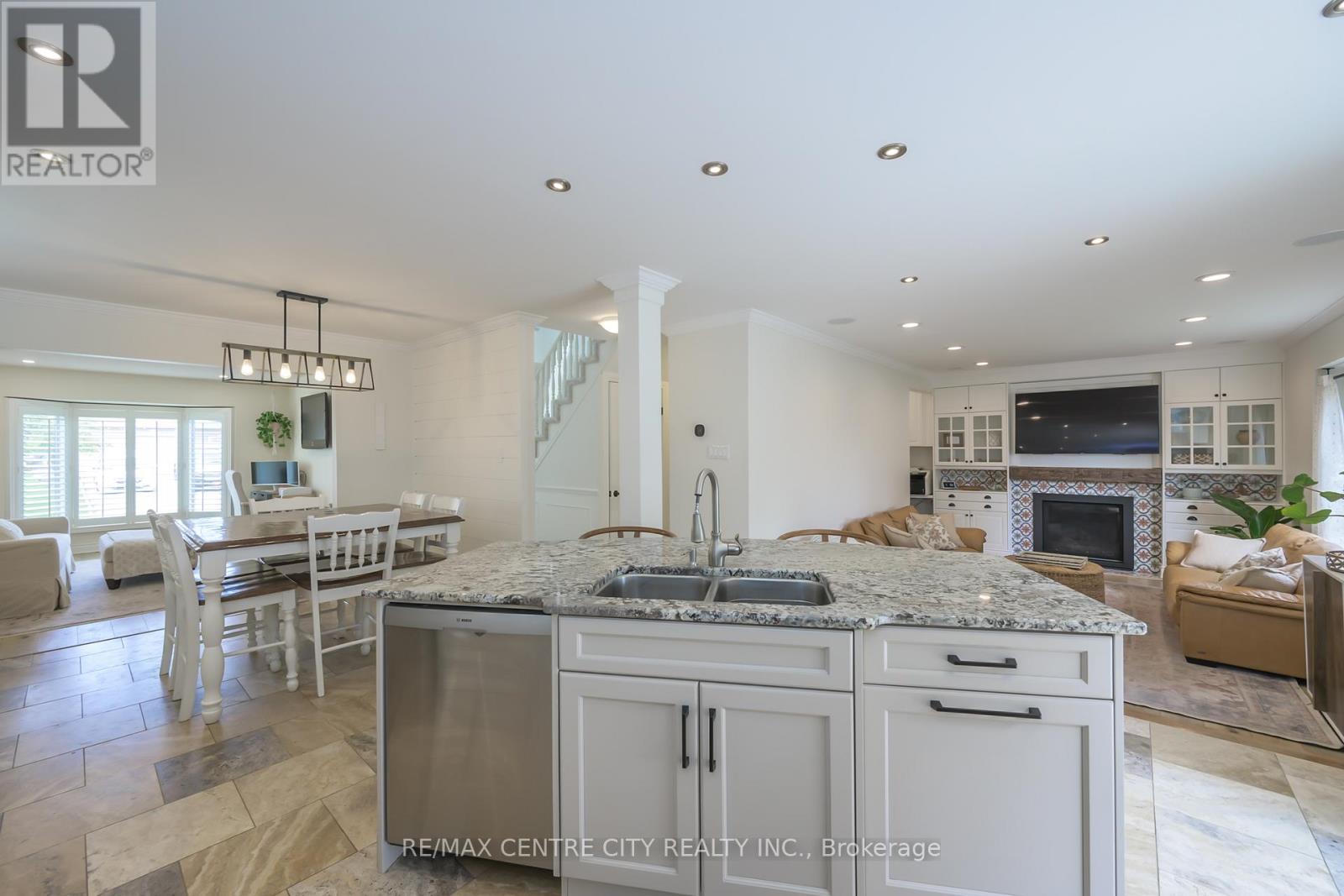 152 Bexhill Close, London South (South Y), Ontario  N6E 3B1 - Photo 17 - X12191163