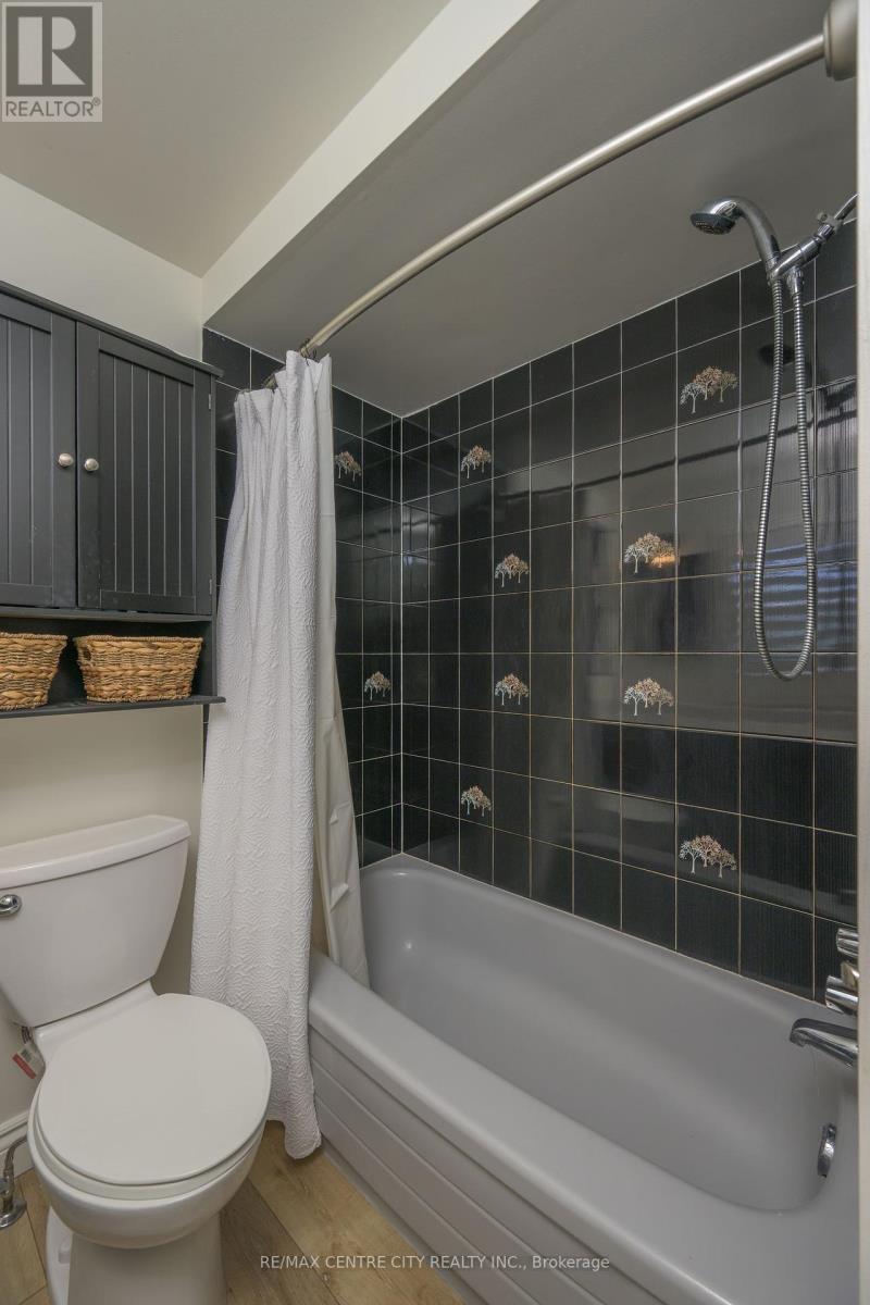 152 Bexhill Close, London South (South Y), Ontario  N6E 3B1 - Photo 30 - X12191163
