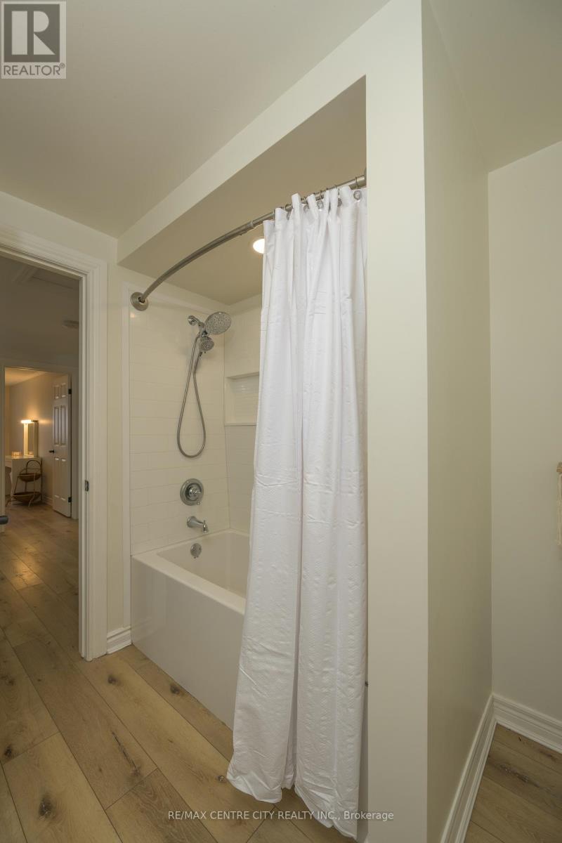 152 Bexhill Close, London South (South Y), Ontario  N6E 3B1 - Photo 39 - X12191163