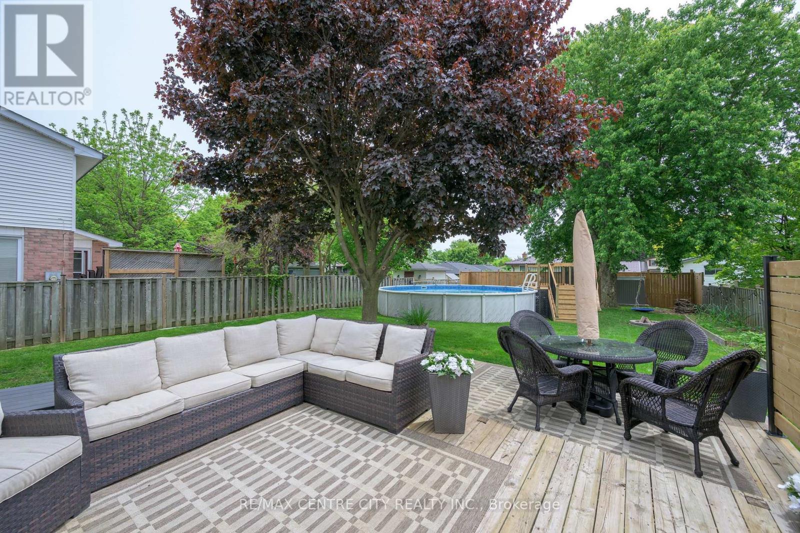 152 Bexhill Close, London South (South Y), Ontario  N6E 3B1 - Photo 7 - X12191163
