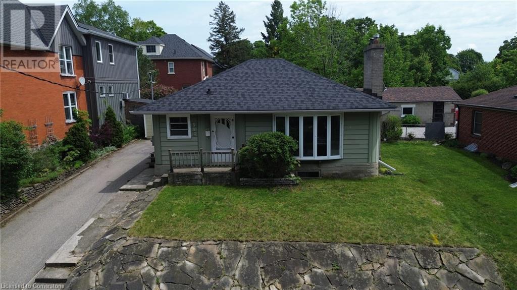 Property at 515 WESTMINSTER Drive S image 1