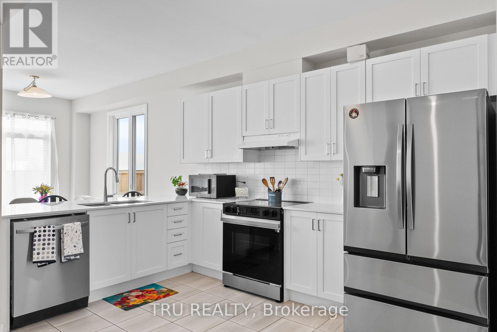 517 Oldenburg Avenue, Ottawa, Ontario  K0A 2Z0 - Photo 7 - X12191177