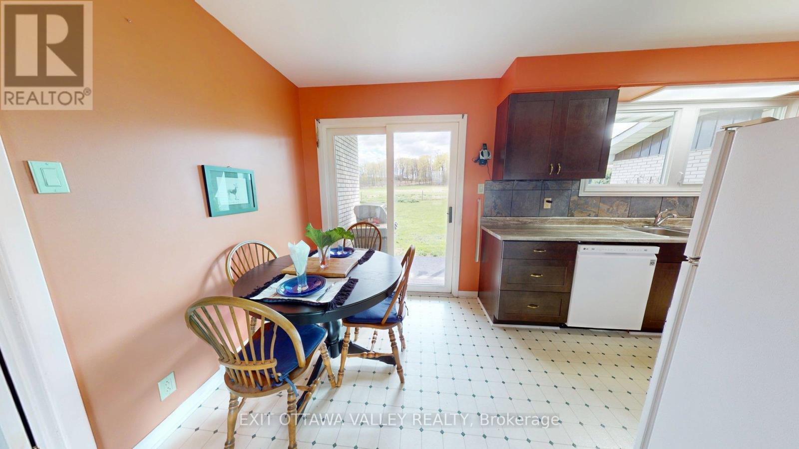 2297 Beachburg Road, Whitewater Region, Ontario  K0J 1C0 - Photo 14 - X12149571